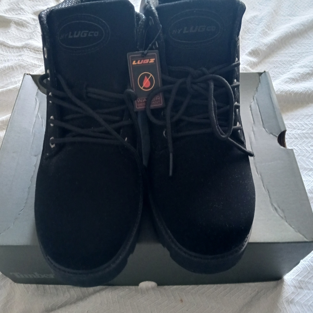 Lugz soft suede